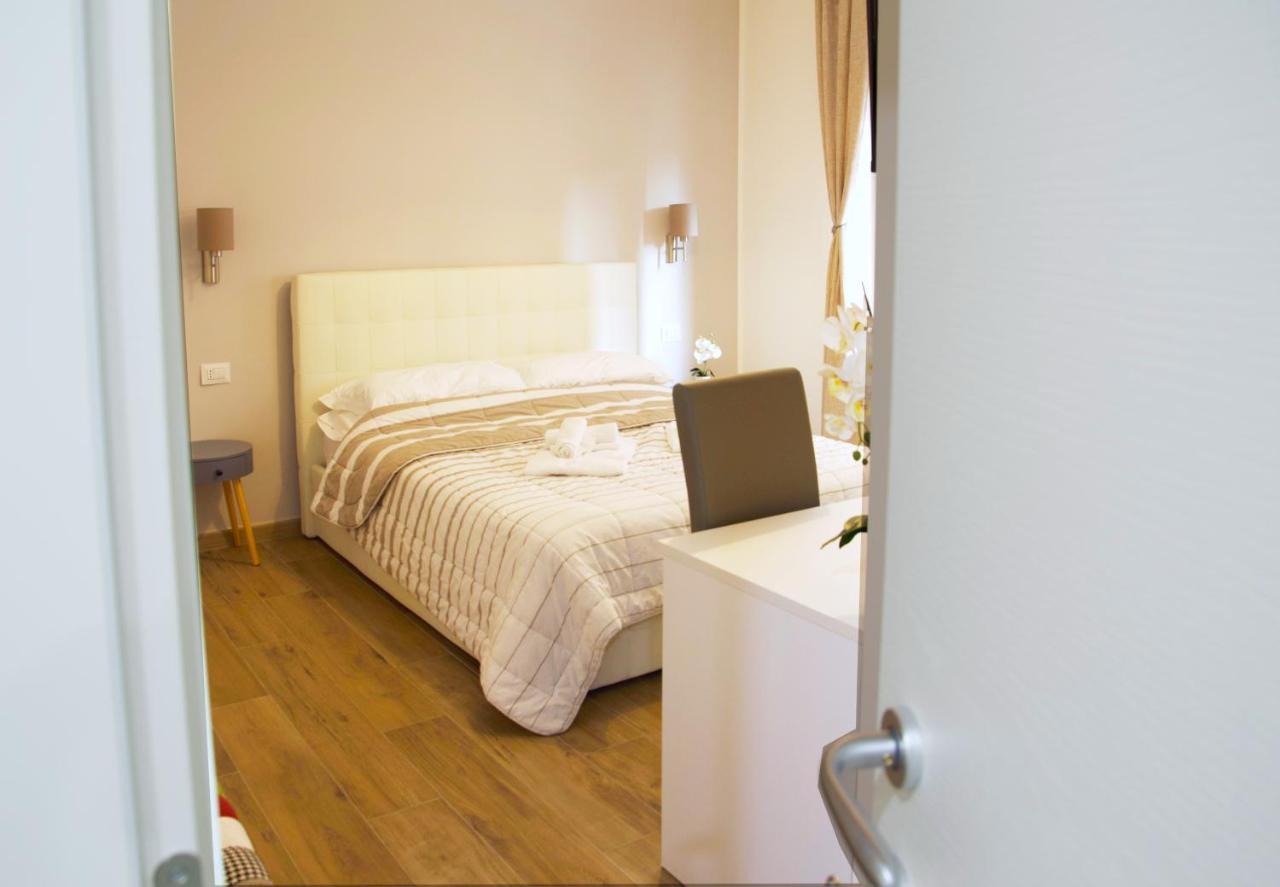 Minerva Rooms Pavia Eksteriør billede
