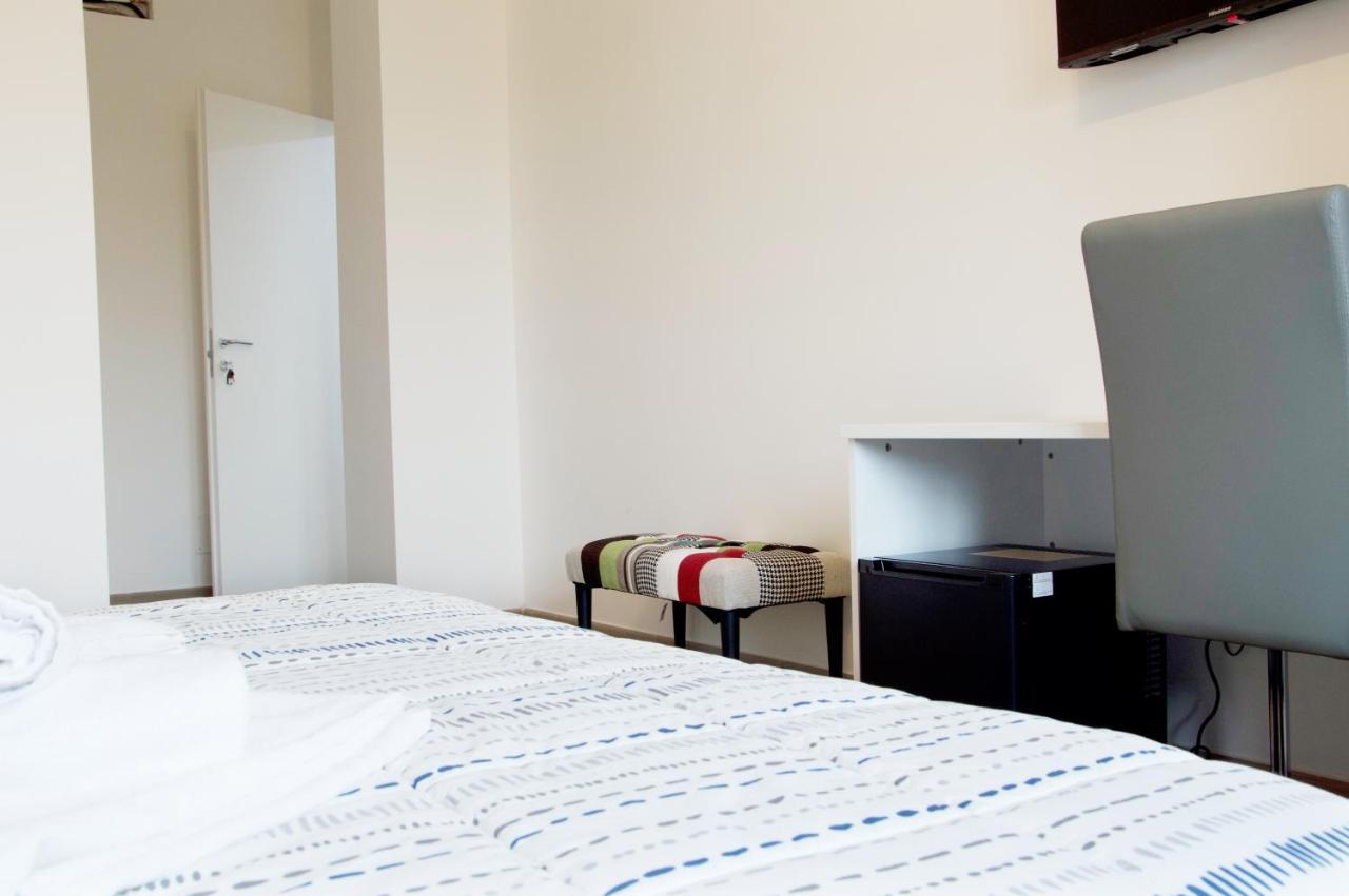 Minerva Rooms Pavia Eksteriør billede