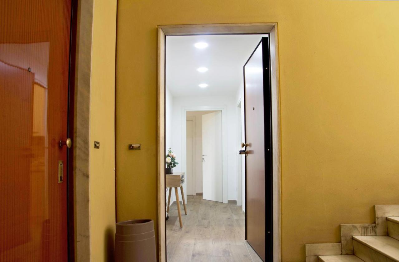 Minerva Rooms Pavia Eksteriør billede
